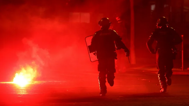 Más de 330 detenidos en Francia por disturbios tras la victoria del PSG en la final de Champions