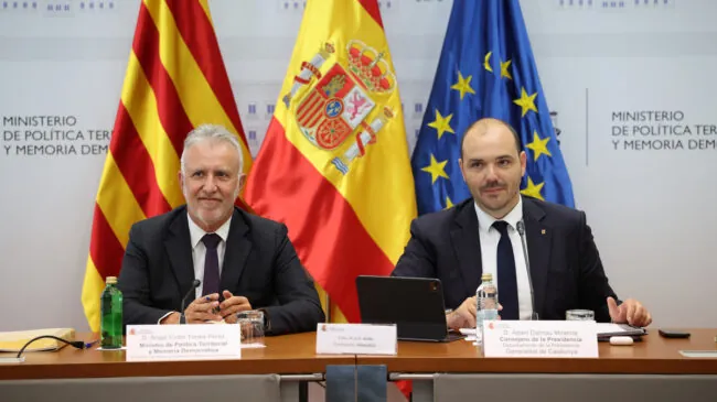 Gobierno y Generalitat ratifican los acuerdos con ERC para blindar los presupuestos de Illa
