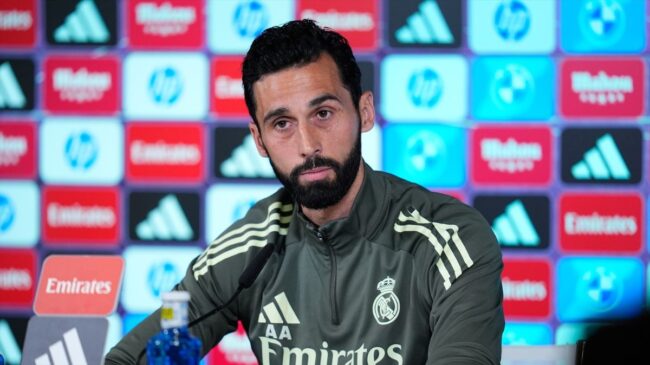 Álvaro Arbeloa: «Si viene Mourinho, estaré muy feliz de verle de vuelta en casa»