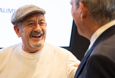 Arguiñano, 77 años: «Me levanto a las seis y media de la mañana; desayuno un buen café y un trozo de pan con un chorrito de aceite»