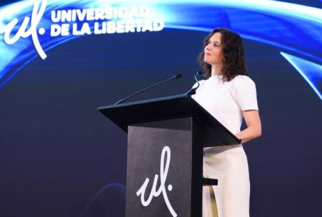 Ayuso acusa a Sheinbaum y al Gobierno de no garantizar su seguridad en México
