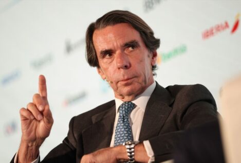 Aznar exige elecciones para terminar con el «ambiente insoportable de corrupción»