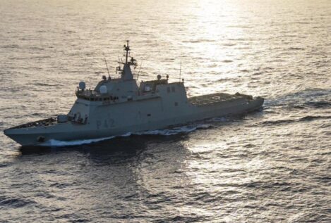 La Armada adquiere cinco barcos por 44,8 millones para transportar fuel a sus arsenales