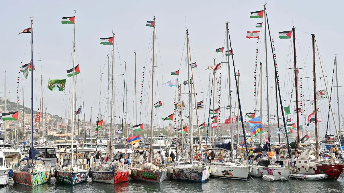 La Armada de Israel abandona a la deriva varios barcos de la última flotilla en el Mediterráneo