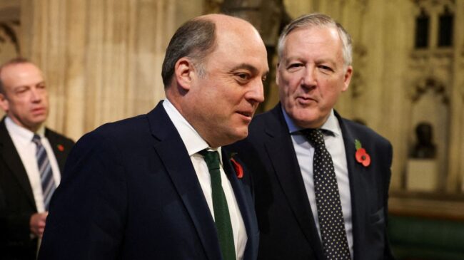 Rusia incluye al exministro de Defensa británico Ben Wallace en su lista de personas buscadas