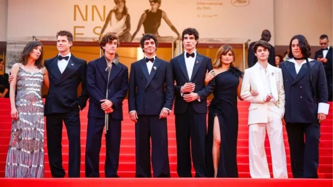 'La bola negra', de los Javis, triunfa en Cannes con una de las mayores ovaciones de la historia