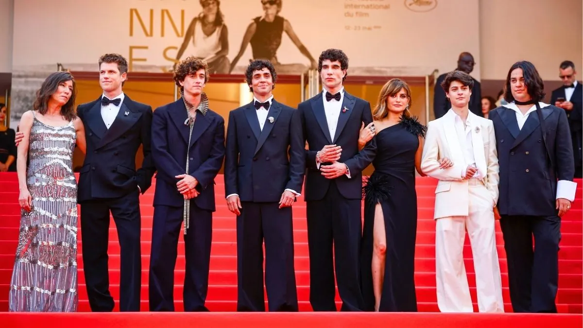 ‘La bola negra’, de los Javis, triunfa en Cannes con una de las mayores ovaciones de la historia