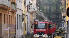 Once heridos, uno de ellos grave, al explotar una bombona de butano en Barcelona