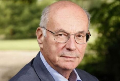 Boris Cyrulnik (88), neurólogo y psiquiatra, sobre cómo encontrar la felicidad: «Necesitamos tener sueños y metas para darle sentido a nuestra vida»