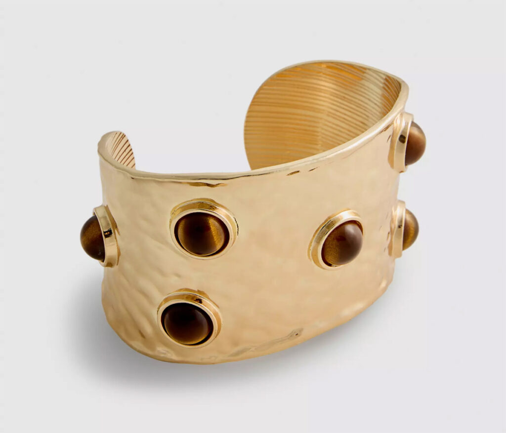 Brazalete dorado de Primark. (PVP: 6€)