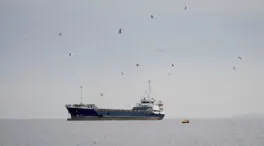 EEUU amenaza a Omán si ayuda a Irán para establecer peajes en el estrecho de Ormuz