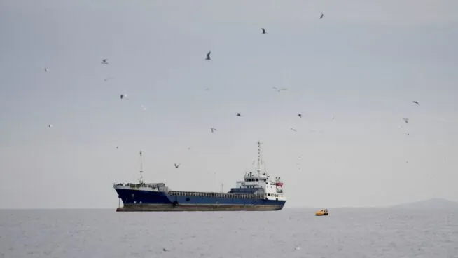 El Ejército de EEUU confirma el fin del bloqueo a los puertos iraníes en el estrecho de Ormuz