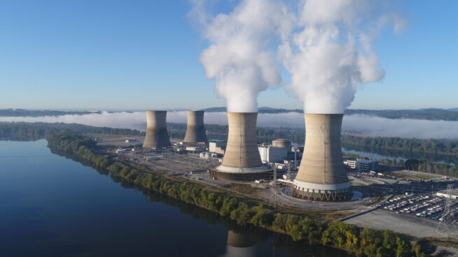 La IA está agotando todas las centrales nucleares y generadores de energía del planeta