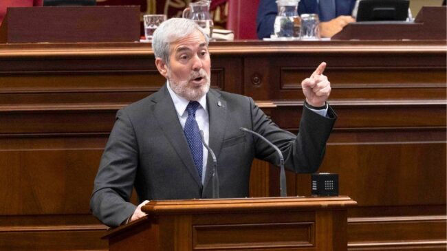 Clavijo no acepta «que vengan de Madrid a poner en riesgo la seguridad de los canarios»