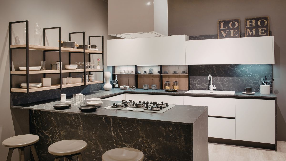 Arquitectos e interioristas coinciden: «Abrir la cocina en un piso pequeño es un error si antes no has considerado estos factores»