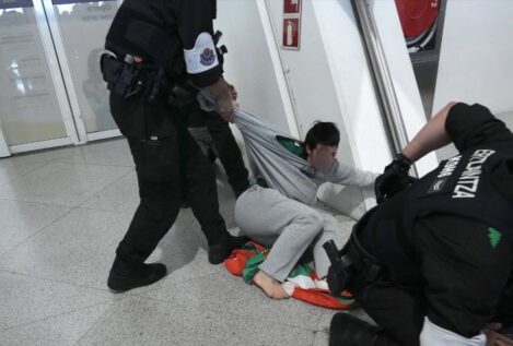 Graves altercados contra la Ertzaintza en Bilbao en la bienvenida a los activistas de la Flotilla