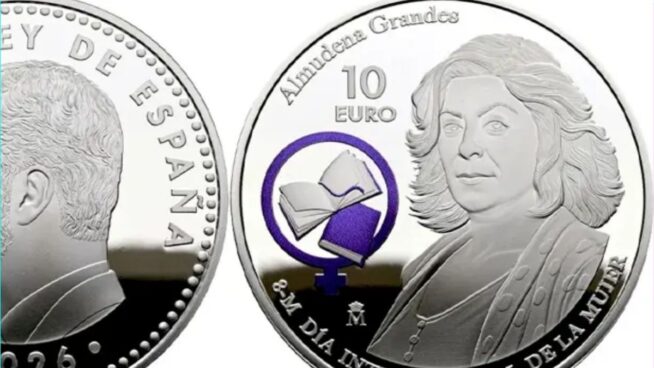 La moneda de Almudena Grandes no interesa: solo vende el 23% de lo que estimó el Gobierno