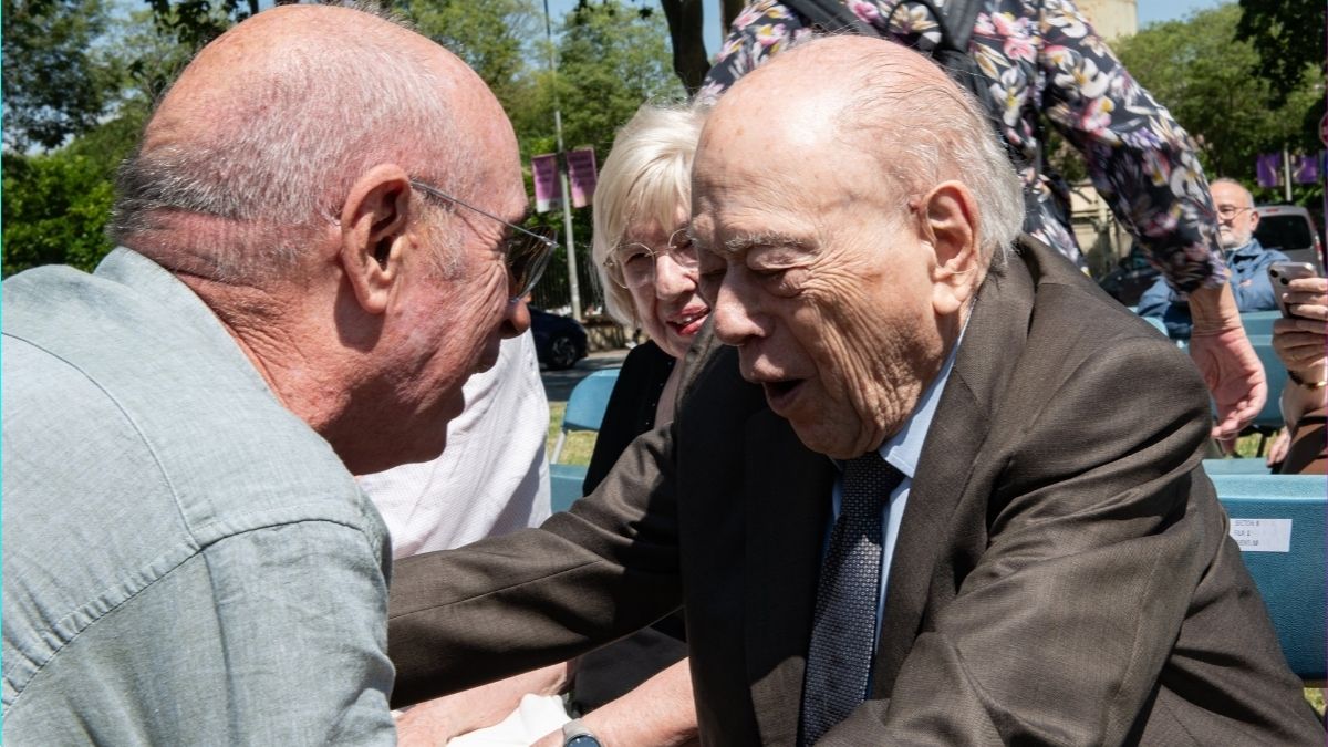 Jordi Pujol asiste a la inauguración de una plaza en Gerona pese a su deterioro cognitivo