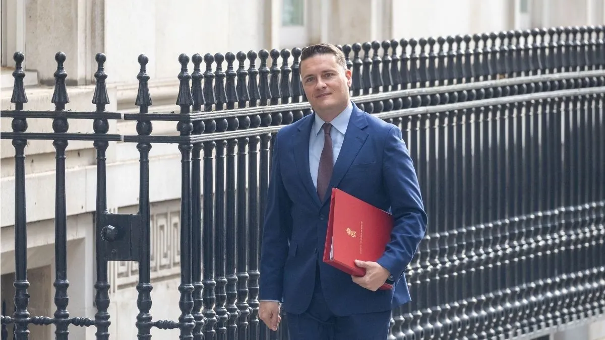 El exministro Wes Streeting se postula para suceder a Starmer al frente de los laboristas