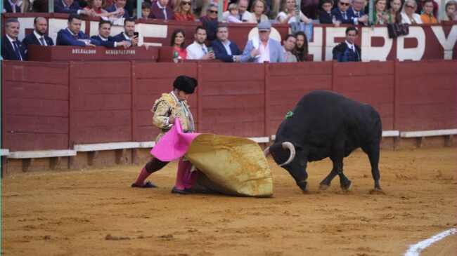 Morante vuelve a lo grande en Jerez y firma una inverosímil faena en homenaje a Rafael de Paula