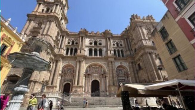 Un sacerdote acusado de agredir sexualmente a cuatro mujeres será juzgado este lunes