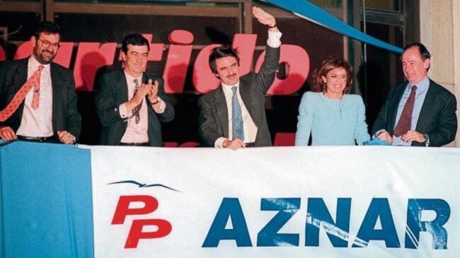30 años de la investidura de Aznar: de los pactos con los nacionalistas al 11-M