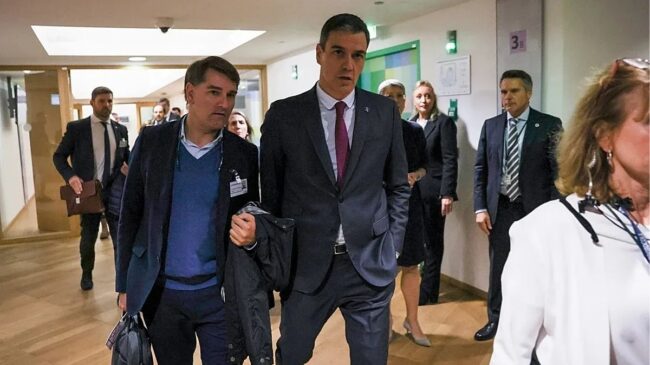El jefe económico de Moncloa y la presidenta de la Sepi evitan confirmar si irán al Congreso