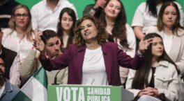 Montero acusa a Moreno de intentar «hacer caja» con la muerte de los guardias civiles