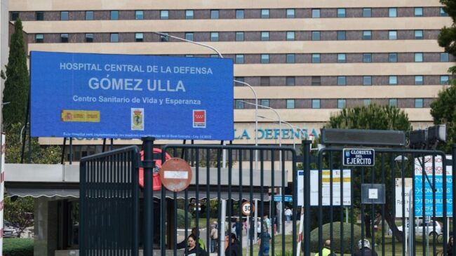 Un sindicato denuncia el cese de 200 empleados temporales del Hospital Gómez Ulla