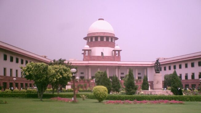 El Supremo de la India prohíbe imponer castigos de «servidumbre» a las castas bajas