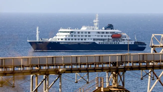 España pide evacuar sin escala en Canarias a los contagiados de hantavirus en Cabo Verde