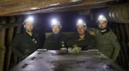 Los mineros encerrados en una mina asturiana marcharán hacia la Junta si no se les paga ya