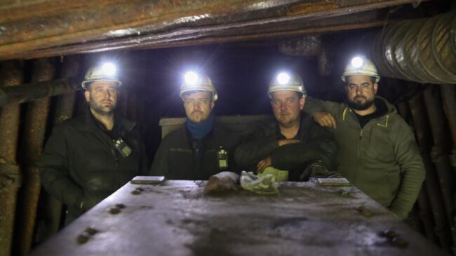 Los mineros encerrados en una mina asturiana marcharán hacia la Junta si no se les paga ya