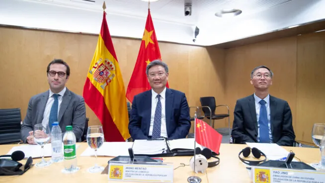 Cuerpo llama a dialogar con China «de igual a igual» tras las críticas de Pekín a la UE