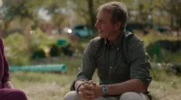 Dan Buettner, experto en longevidad: «Los deportes que más la favorecen no son los que queman más calorías, sino estos tres que te mantienen conectado»