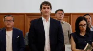 El hermano de Sánchez se exculpa y dice que no tenía oficina porque no era una «ventanilla»