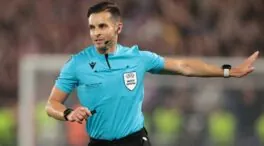 Quién es Carlos del Cerro Grande, el árbitro español que estará en el VAR del Mundial 2026