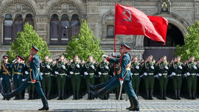 Putin declara una tregua el 8 y 9 de mayo por el aniversario de la victoria de la Unión Soviética