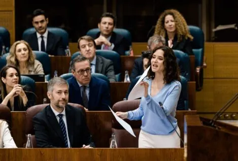 Ayuso ataca al PSOE tras sus días en México: «Nosotros no viajamos con prostitutas»
