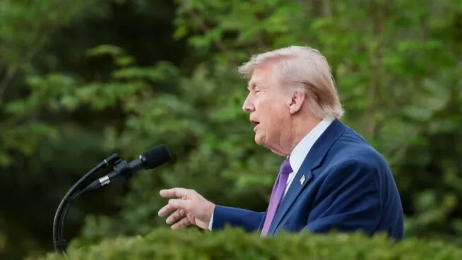 Trump advierte a Irán que tiene un «tiempo limitado» para alcanzar un acuerdo