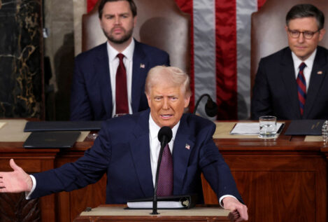 Trump anuncia una reunión con su equipo para tomar una «decisión final» sobre Irán