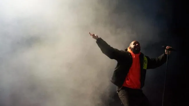 Drake destrona a Michael Jackson como el solista con más números 1 de la historia