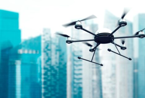 Indra desarrollará un sistema para gestionar el uso de drones en el espacio aéreo de Canadá
