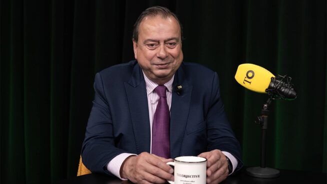 VÍDEO | Javier Algarra: «En TVE siempre ha habido manipulación, pero lo de ahora es excesivo». | FUERA DE MICROFÓNO