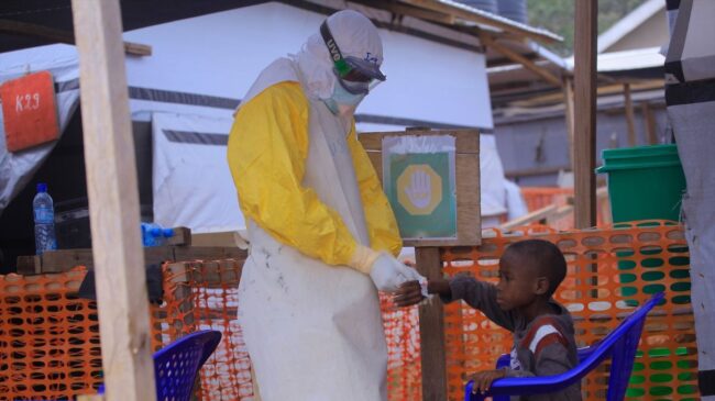 La ONU declara un brote de ébola con 80 muertes sospechosas en la RD del Congo