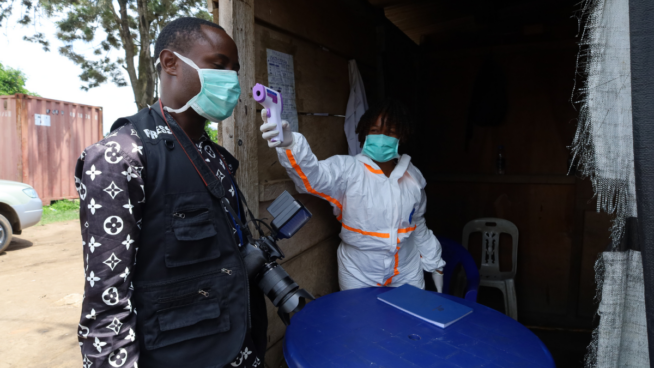 El brote de ébola en la RD del Congo desborda los mecanismos de rastreo sanitario