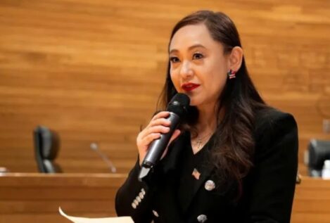 Dimite una alcaldesa de California tras admitir ser una agente secreta al servicio de China