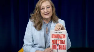 Elisa Beni: «La personalidad de Sánchez es tóxica y ha gripado al PSOE de toda la vida»