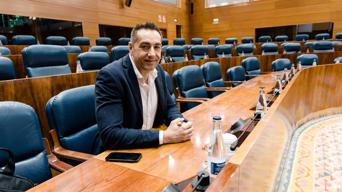 García y Delgado llegan a un pacto salomónico para que el diputado díscolo vaya al Congreso