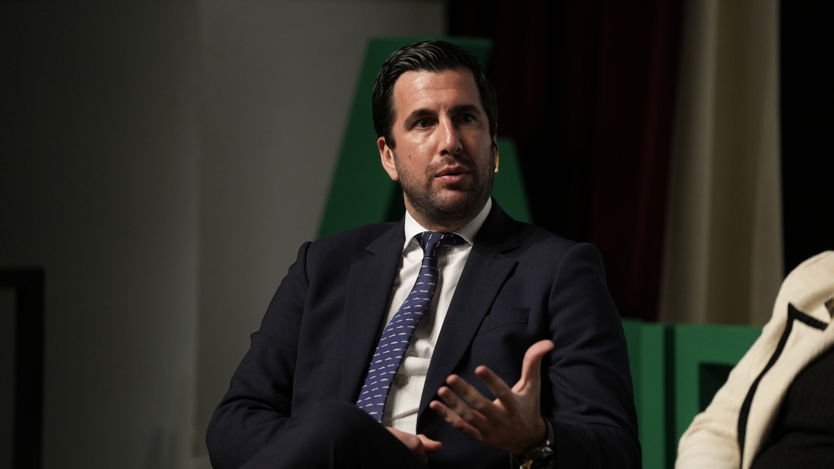 Riquelme presenta oficialmente su candidatura a las elecciones del Real Madrid
